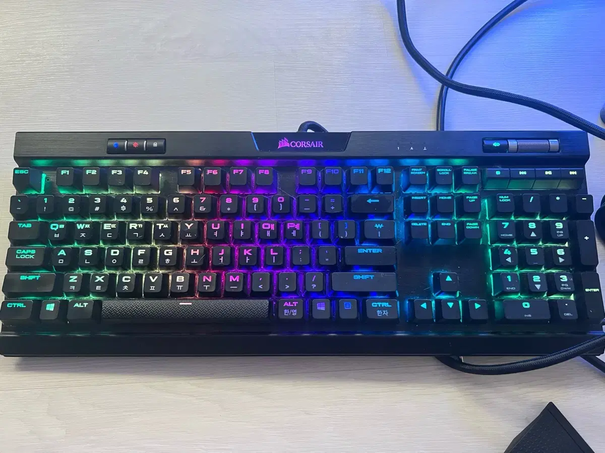 커세어 k70 RGB PRO 적축 키보드