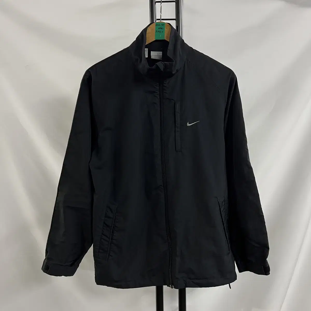 [Genuine/M] Nike Swoosh Old School Black Windbreaker