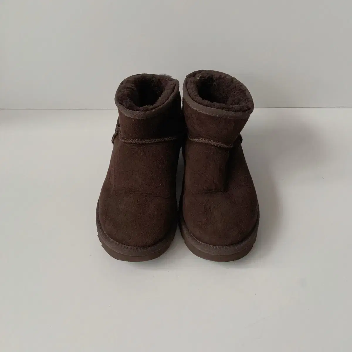 230 어그 Ugg 부츠