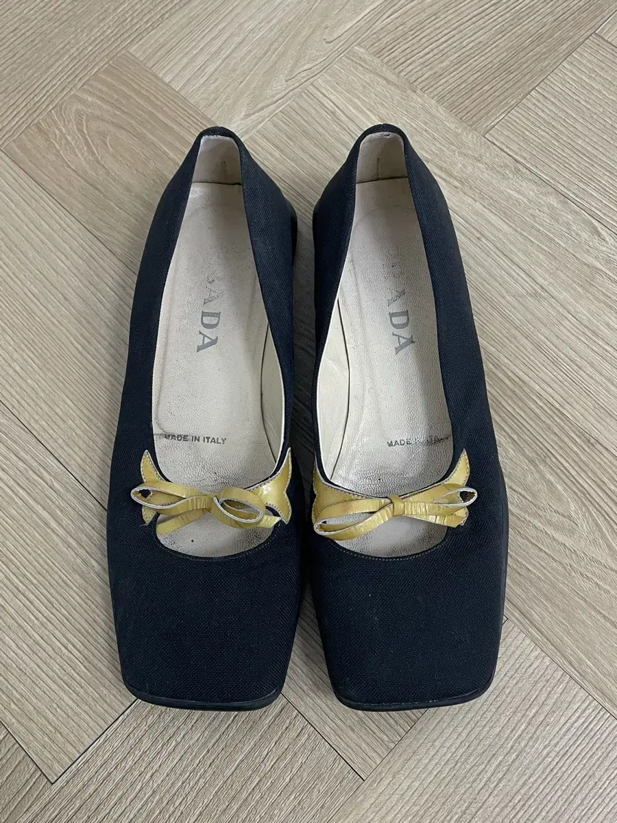 Prada vintage shoes 프라다 빈티지 메리제인 플랫 슈즈