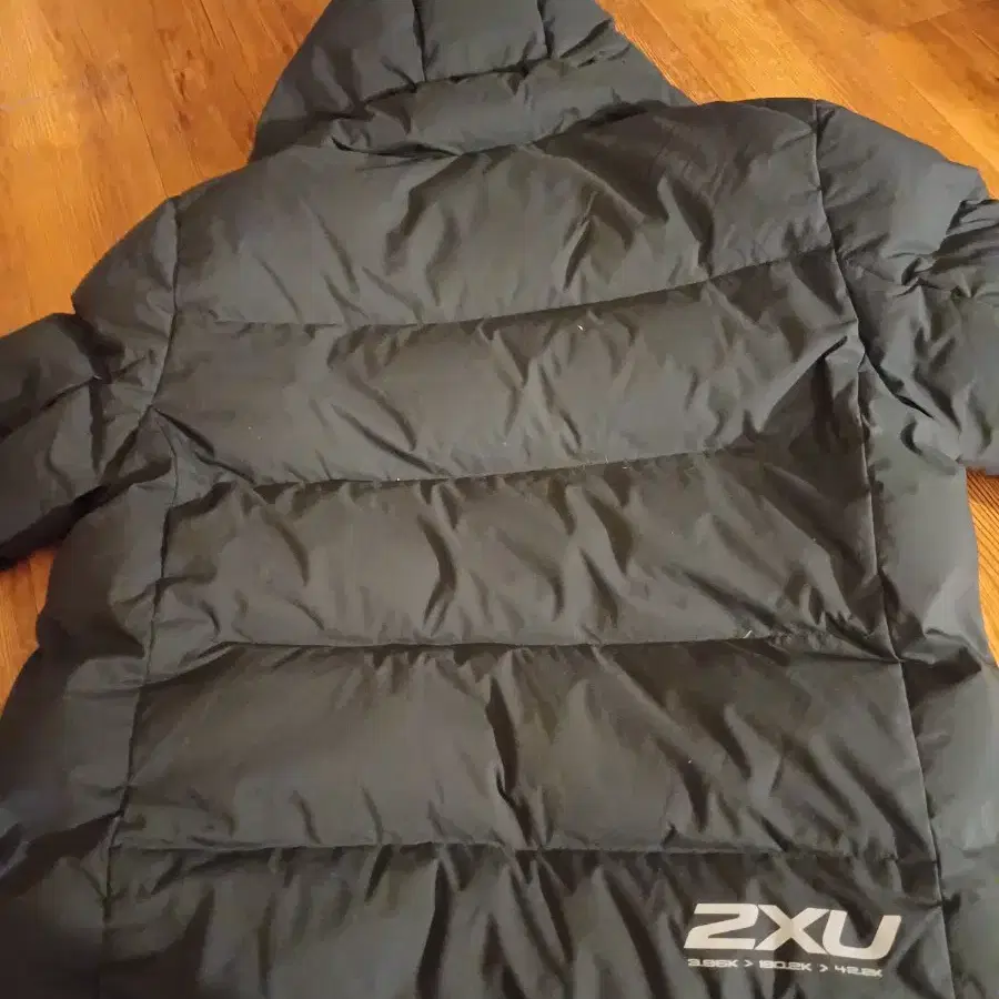 2xu 구스다운패딩점퍼  후드거위털 아웃도어 패딩자켓 판매합니다.