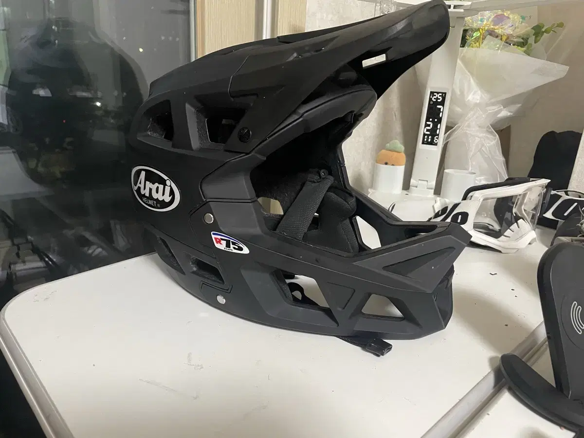 arai mtb풀페이스 헬멧 100%고글셋 판매