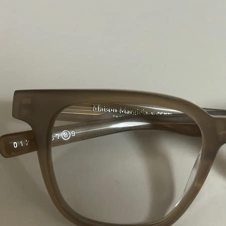 젠틀몬스터 x Maison Margiela MM010S