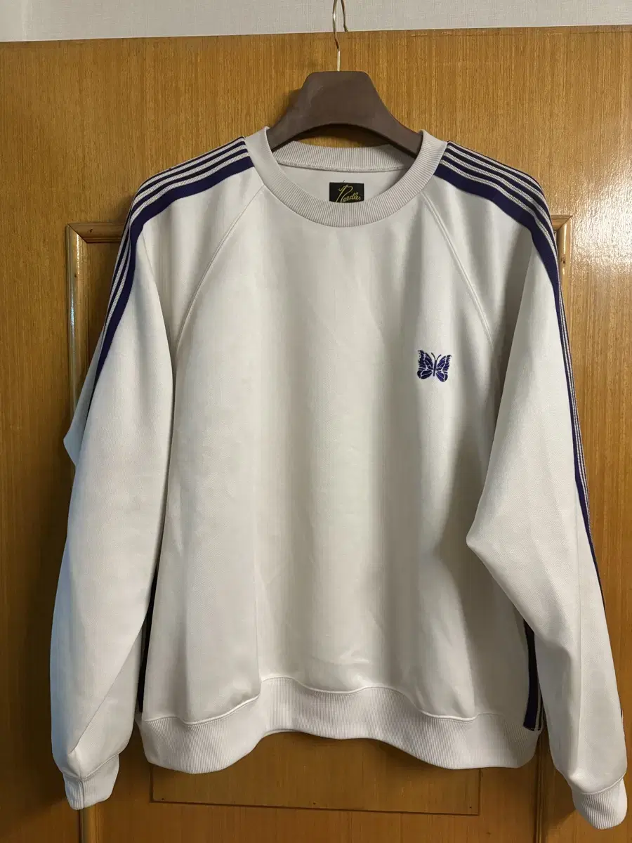 Needles Man to Man XL size sell.