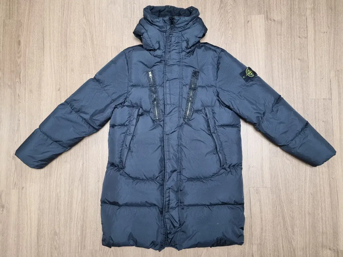 Stone Island 21FW Crinkleclaps Hooded Long Puffer Jacket (M/ Issue 100)