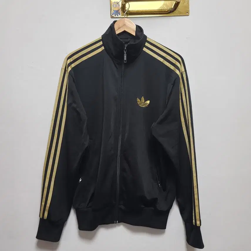 [adidas] men's original firebird gold & black track top 95