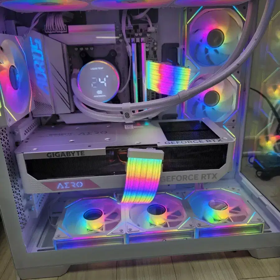 7950x3d 96gb 4090 본체세트