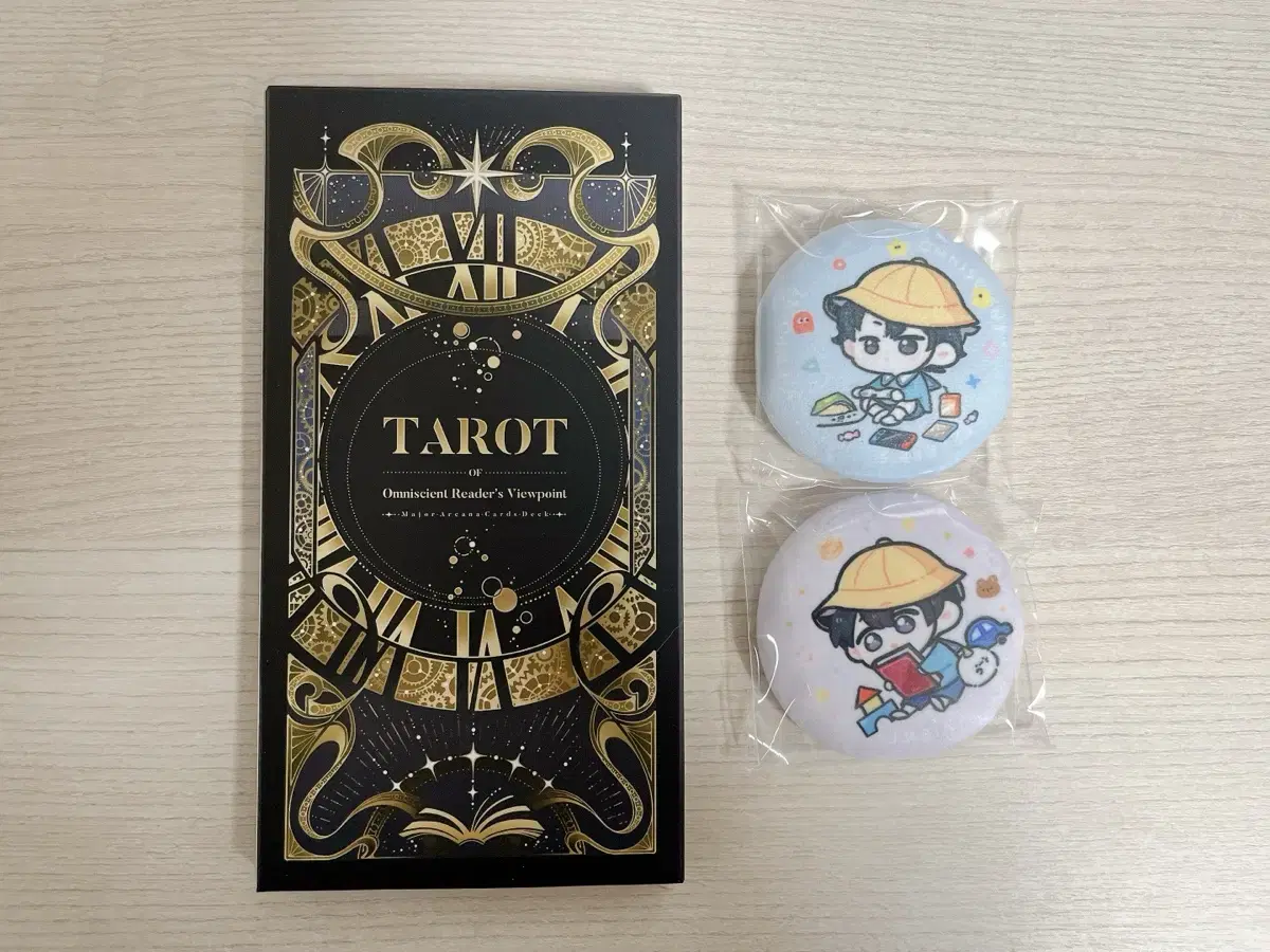 Taiwanese tarot cards and more in bulk