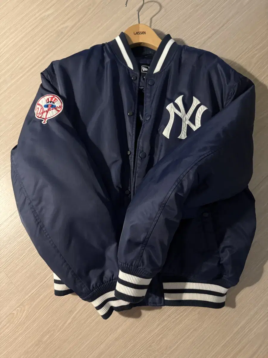 100% New Era MLB New York Yankees Stadium Jacket