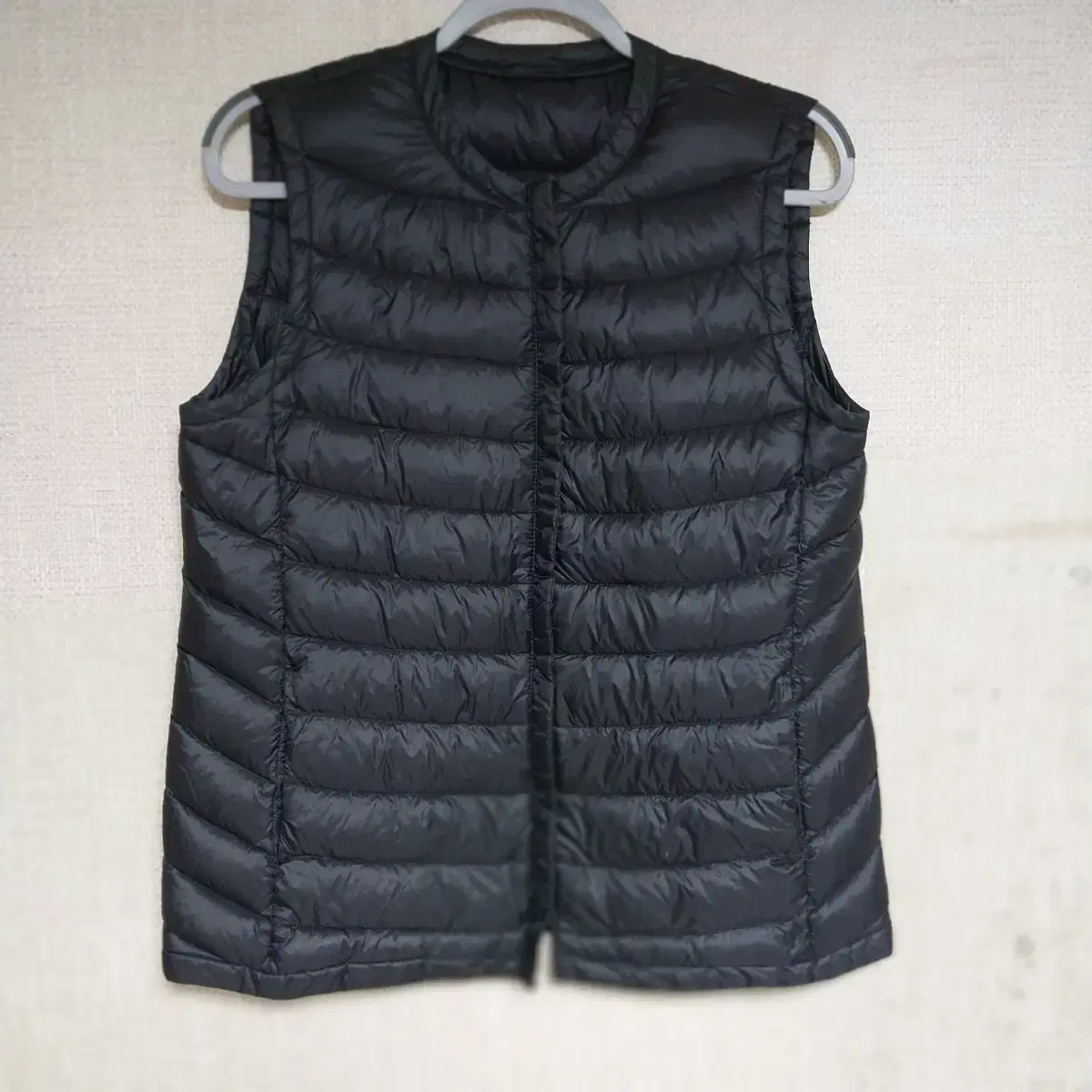 Bang Bang) Lightweight padded vest 100