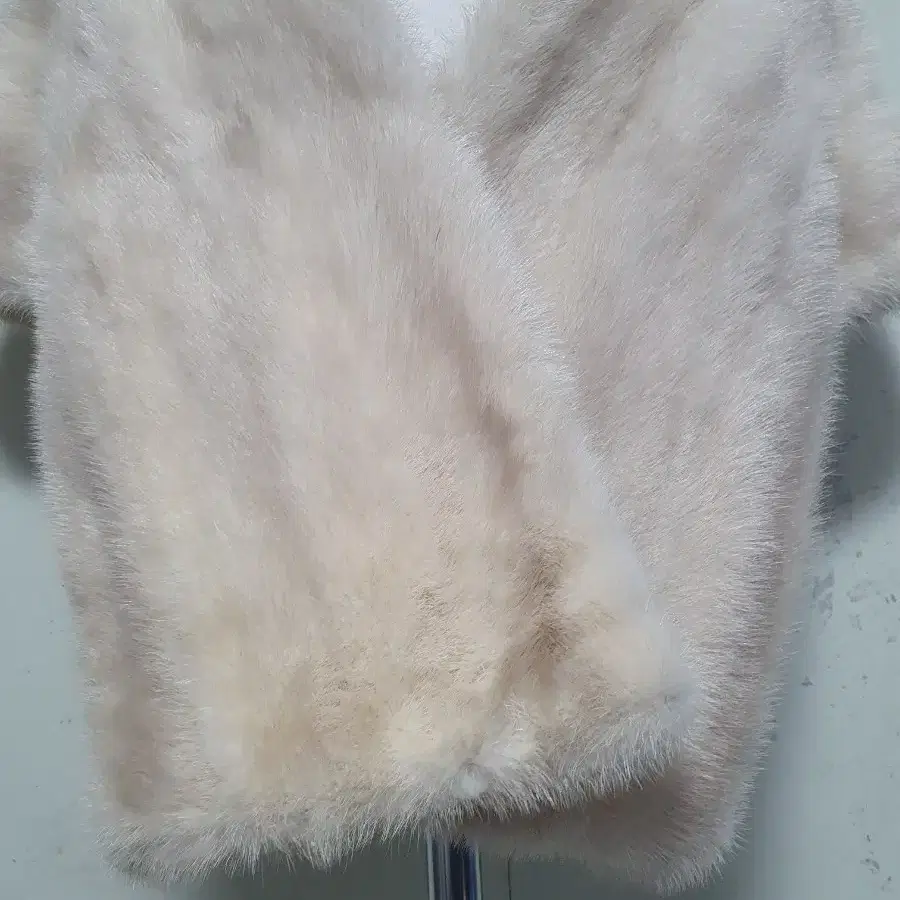 N4561 ALASKA FUR 알래스카 밍크 숄.코트.모피