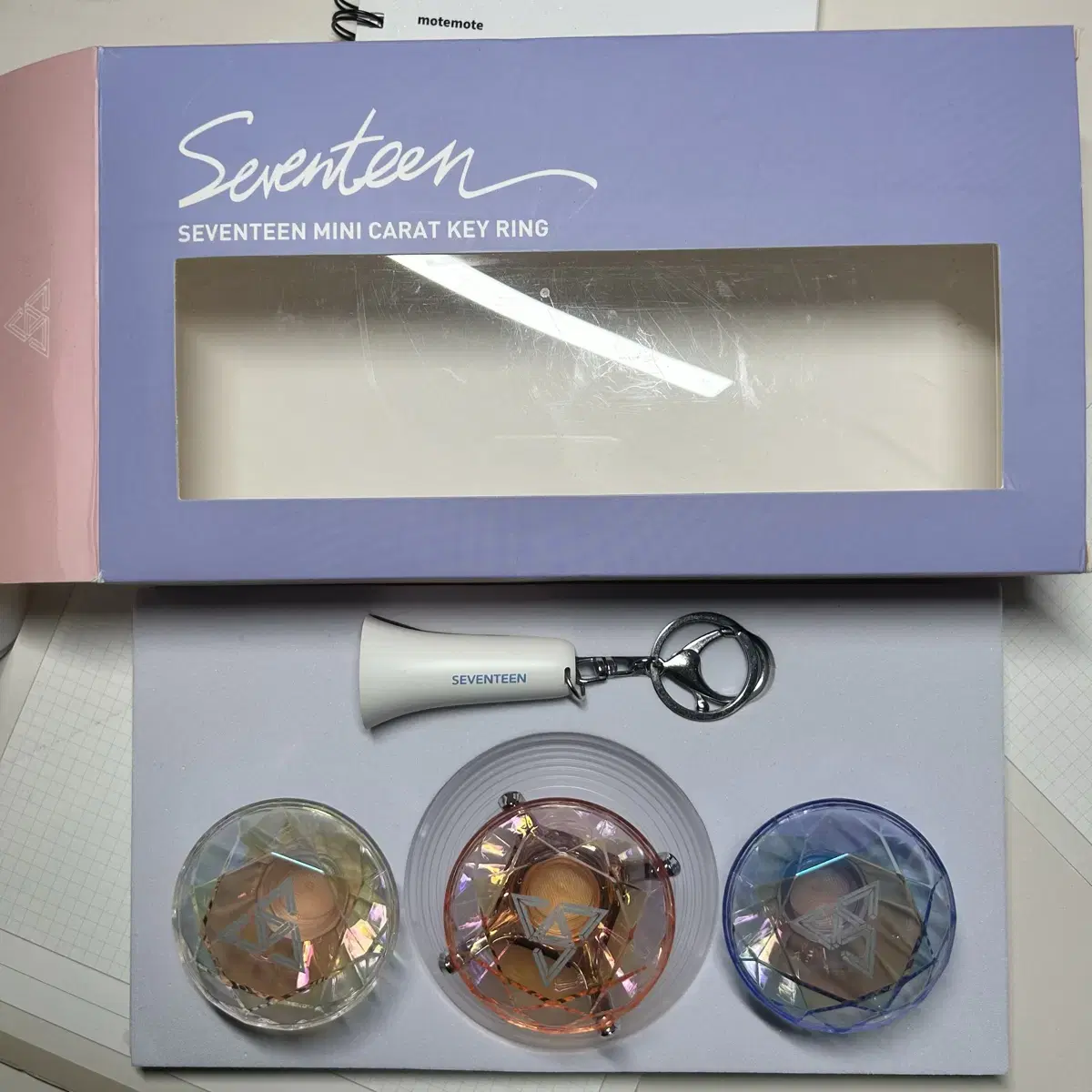 Seventeen carat bong decorative keyring