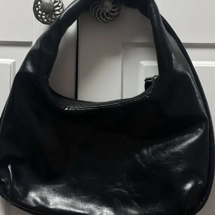 여밈 미니 숄더백 mini plump bag (crinkle black)