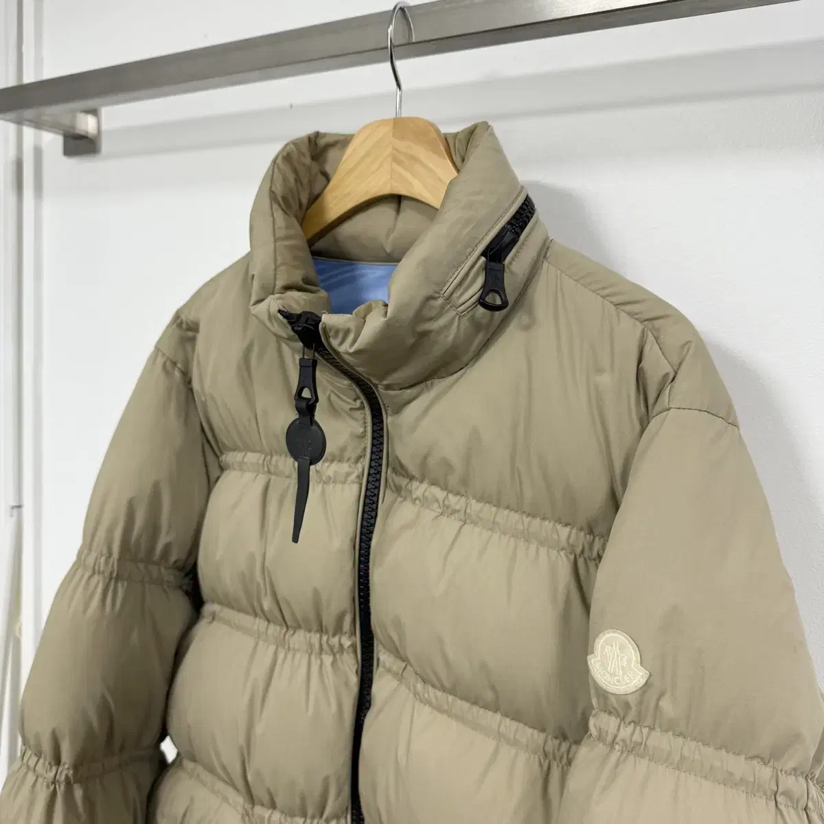 [Class A / Size 3] Moncler White with Pen Padding