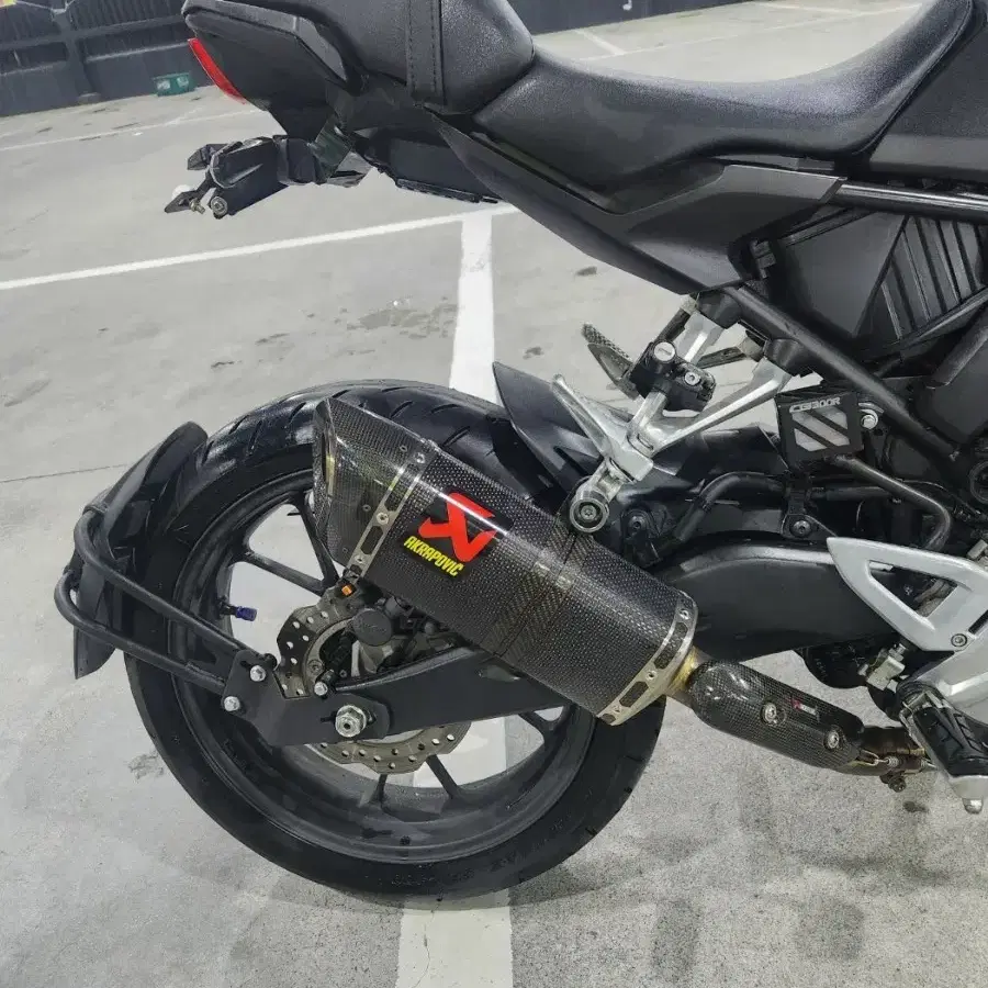 Cb300r 아크라포빅 구변 팝니다~~~~~~