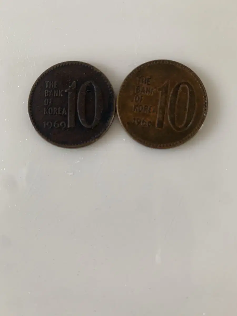 1969,1966년 10원 2개 팔아요