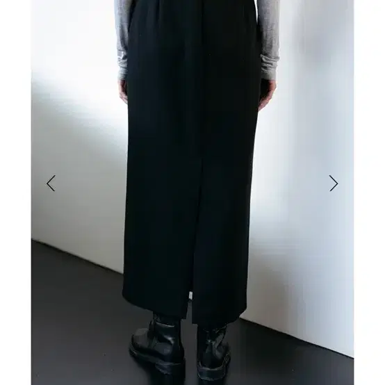 르917 WOOL STRAIGHT SKIRT (36사이즈)