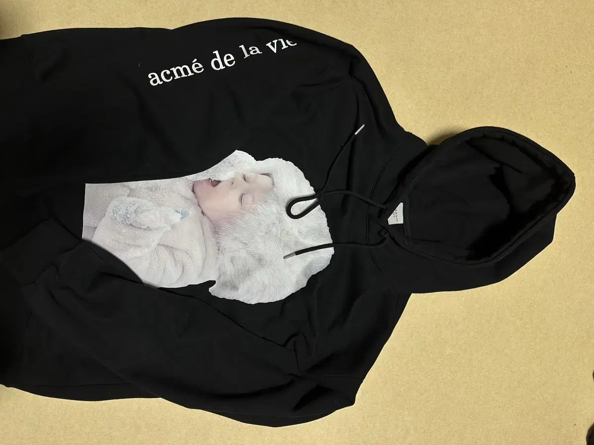 Akhmedravi Hoodie