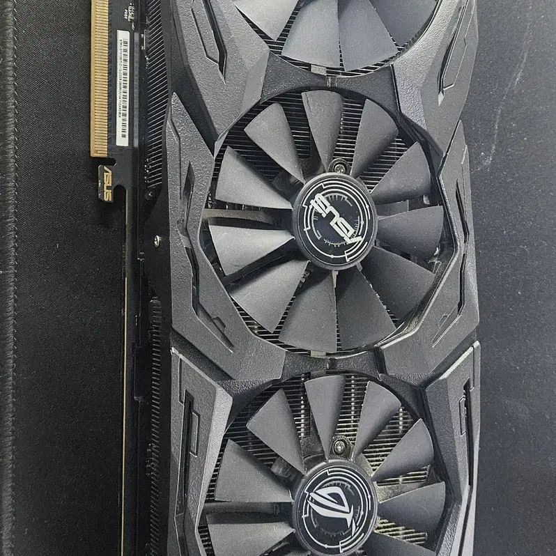 ASUS ROG STRIX 1080ti 11GB