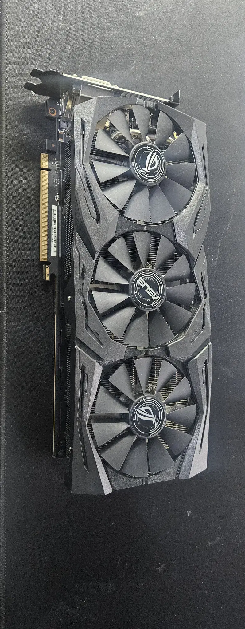 ASUS ROG STRIX 1080ti 11GB