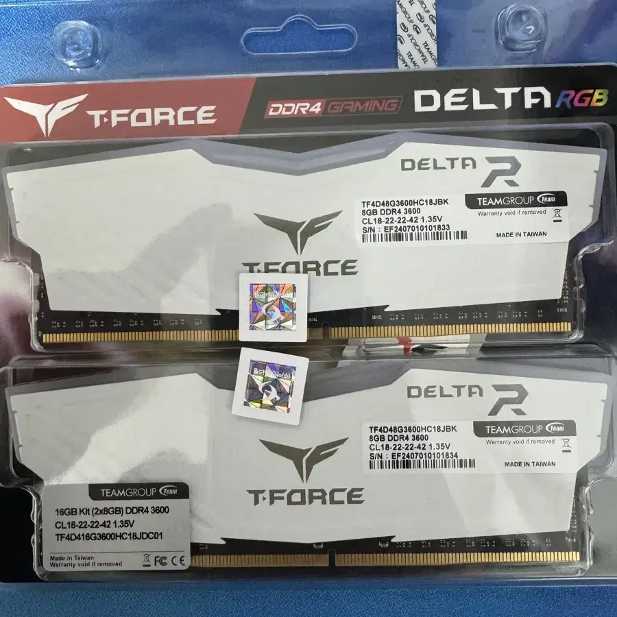 팀그룹 DDR4 XMP램 3600 8gx8g 16G