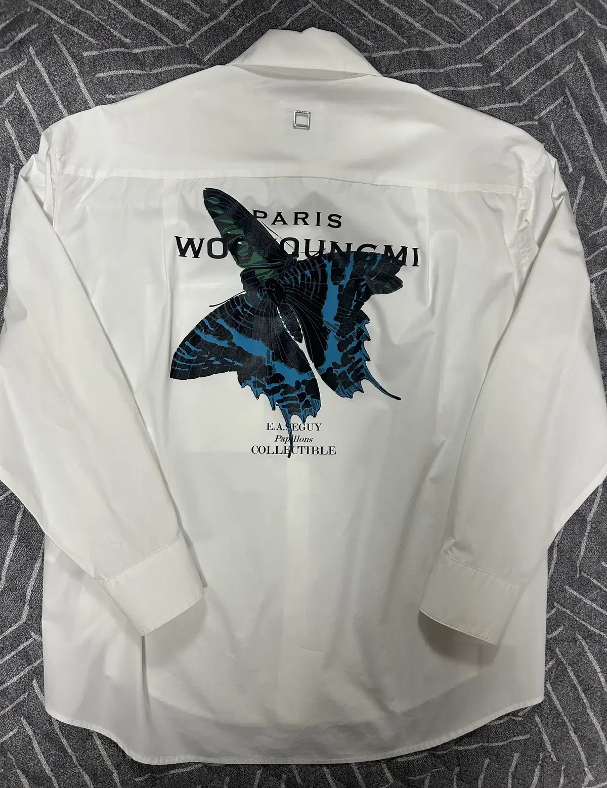 23SS Wooyoung Mi Butterfly Back Logo White Shirt[50]