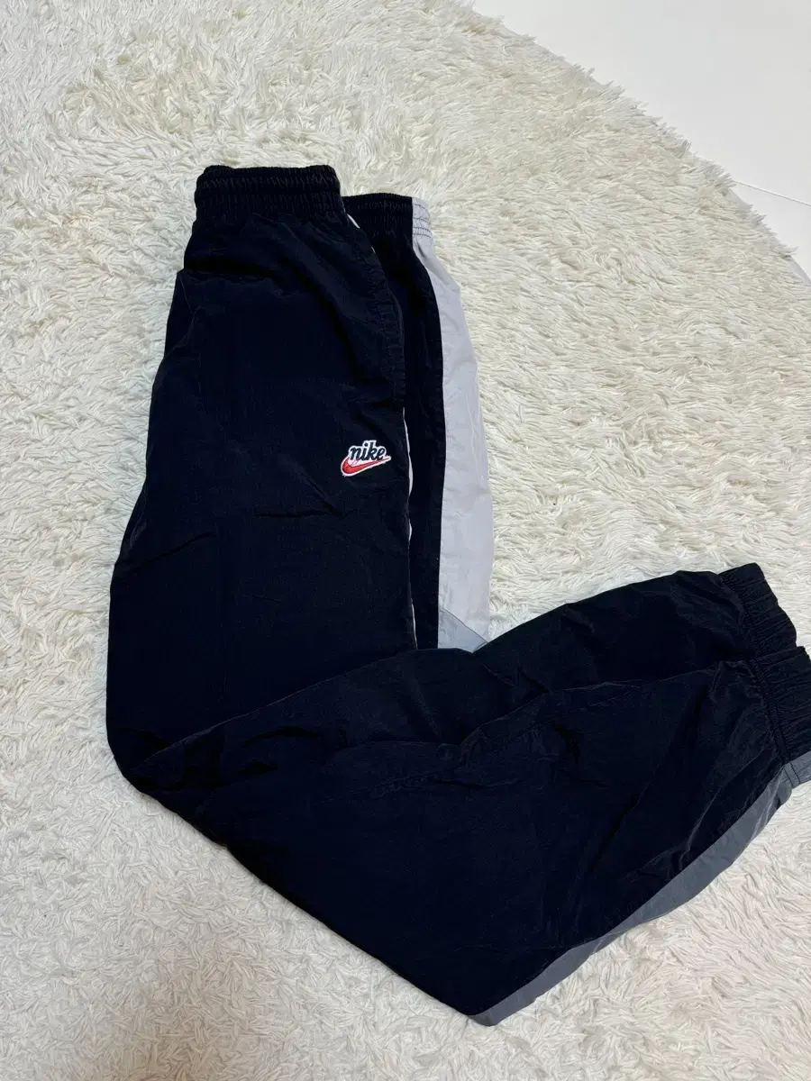 (Condition AA, Sold 13)Nike Heritage Clean Work Fit Windrunner Training PantsPants