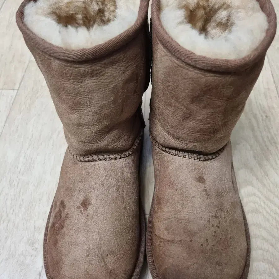 UGG 어그부츠 200