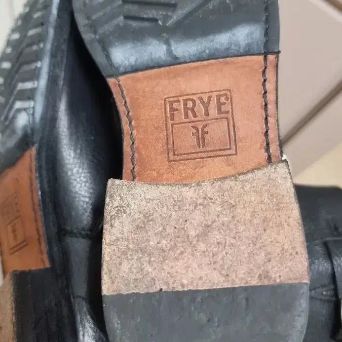 FRYE 부츠