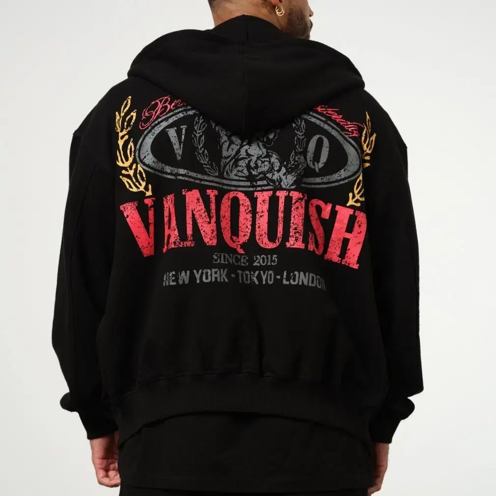 VANQUISH ZIP UP HOODIE