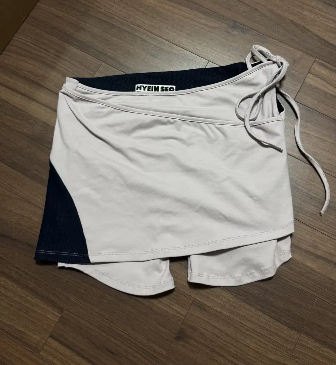 혜인서 랩 쇼츠 wrap shorts