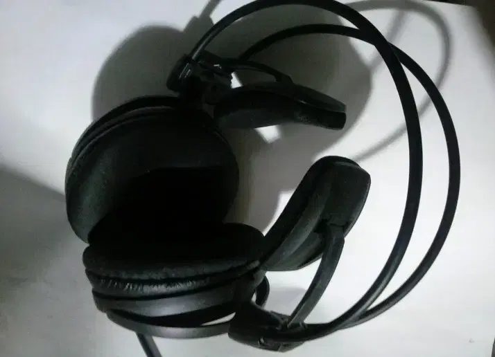 Hololive explosive firepower ultra-bass E50 headphones stealth live bang bang lol