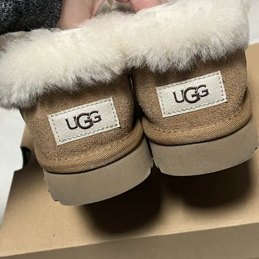 Ugg 어그 니타 슬리퍼 체스넛 6사이즈