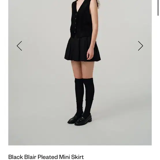 더바넷 Black Blair Pleated Mini Skirt