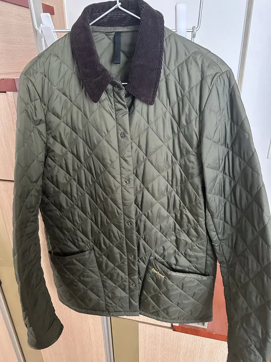 Barbour Lydesdale Quilted Jacket size 012 (100-105)