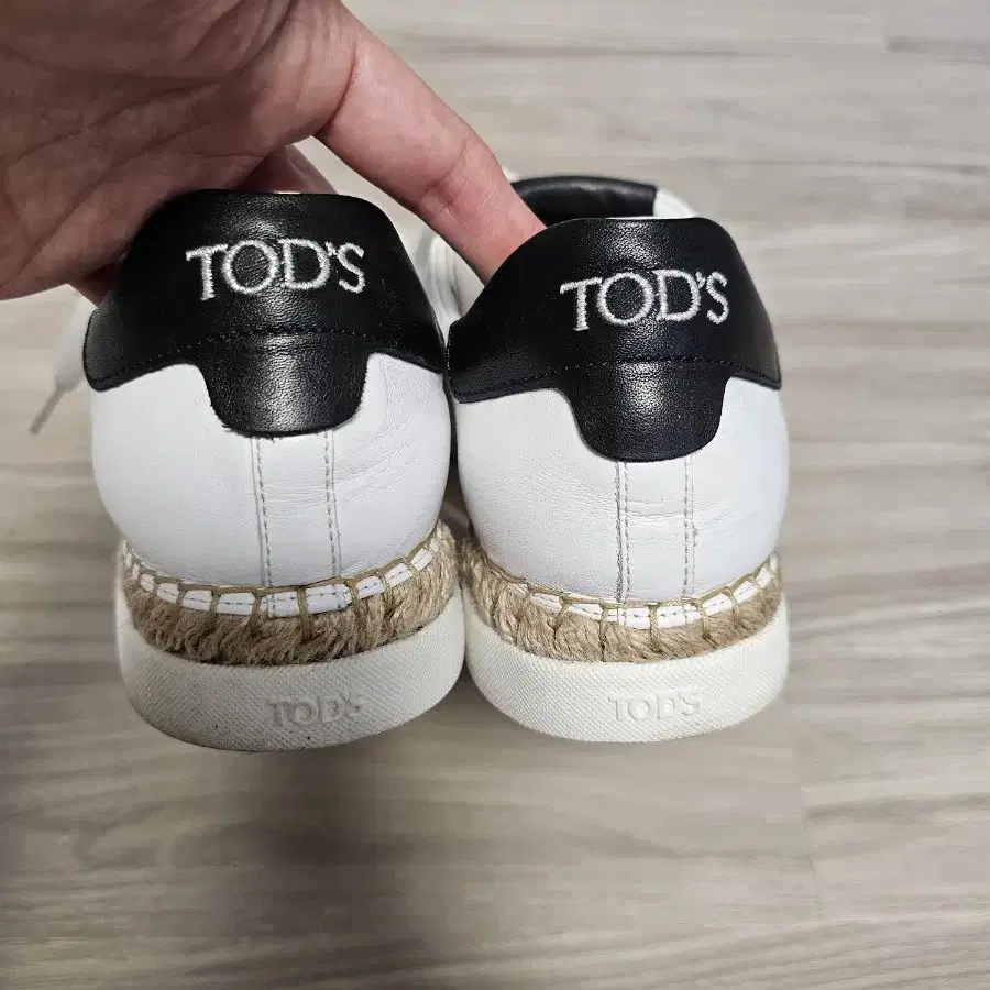 TOD'S 스니커즈 36.5 정품