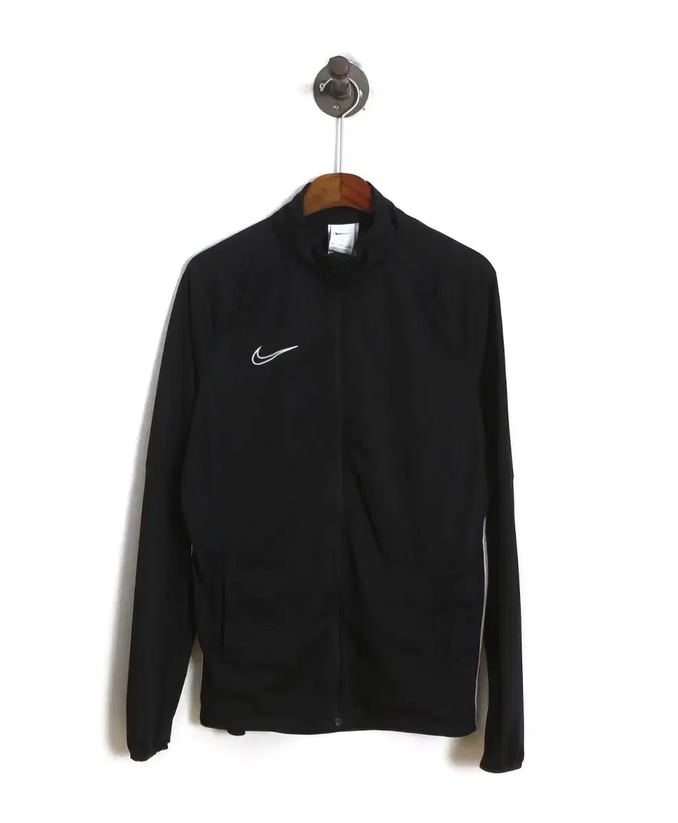 Men's Nike DryFit Tracksuit XL