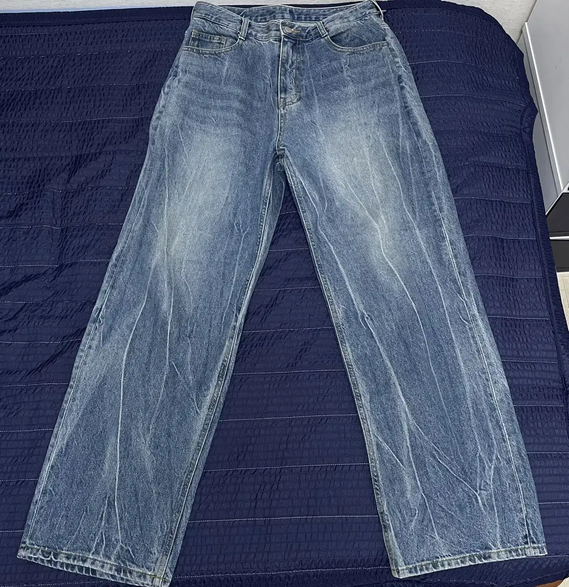 [4]MimtheWardrobe Marble Washed Denim Pants size 4