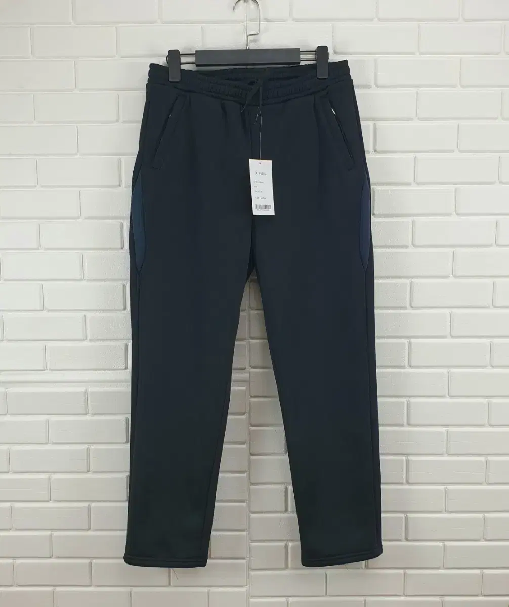 [33]Wolpa Brushed Training Pants (New)