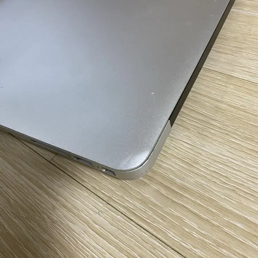 MacBook Air 13-inch노트북, Early 2015