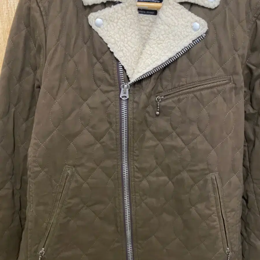 BEAMS quilting rider jacket