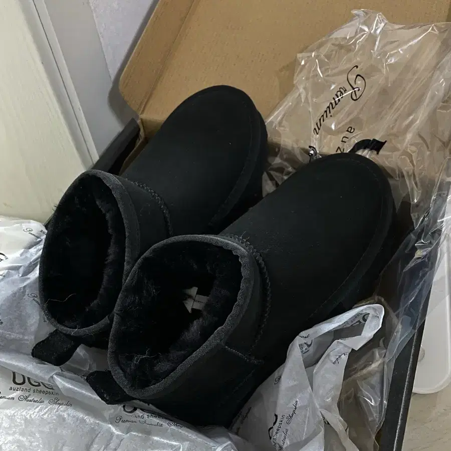 어그 UGG  울트라미니 플랫폼 블랙 35