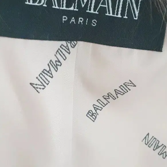 발망 BALMAIN 폭스퍼 패딩 코트 (퍼탈부착)