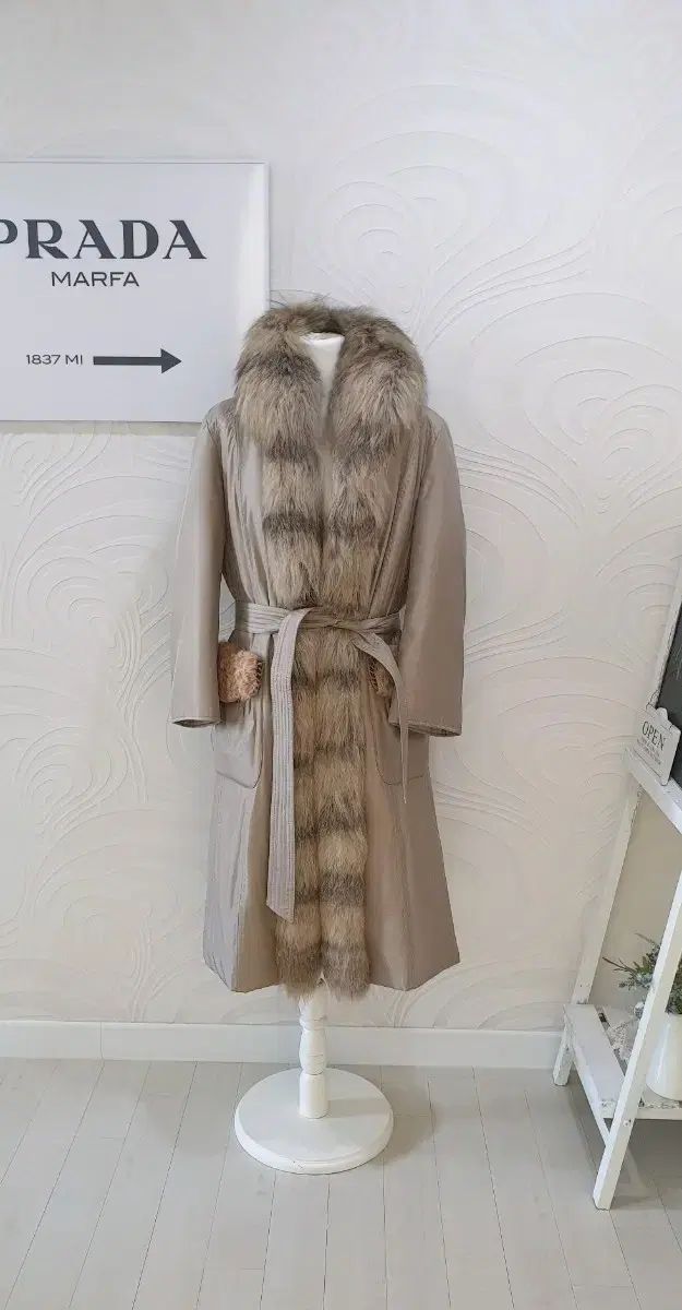 Balmain BALMAIN Fox Fur Padded Coat with Fur Talons