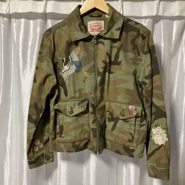 인기 아이템! LEVIS 리바이스 밀리터리 자켓 아우터 자수 포함