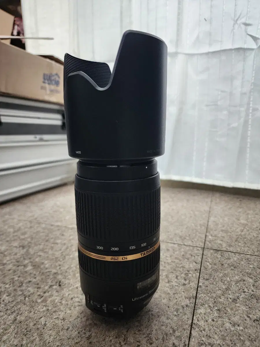 탐론 70-300  니콘 렌즈