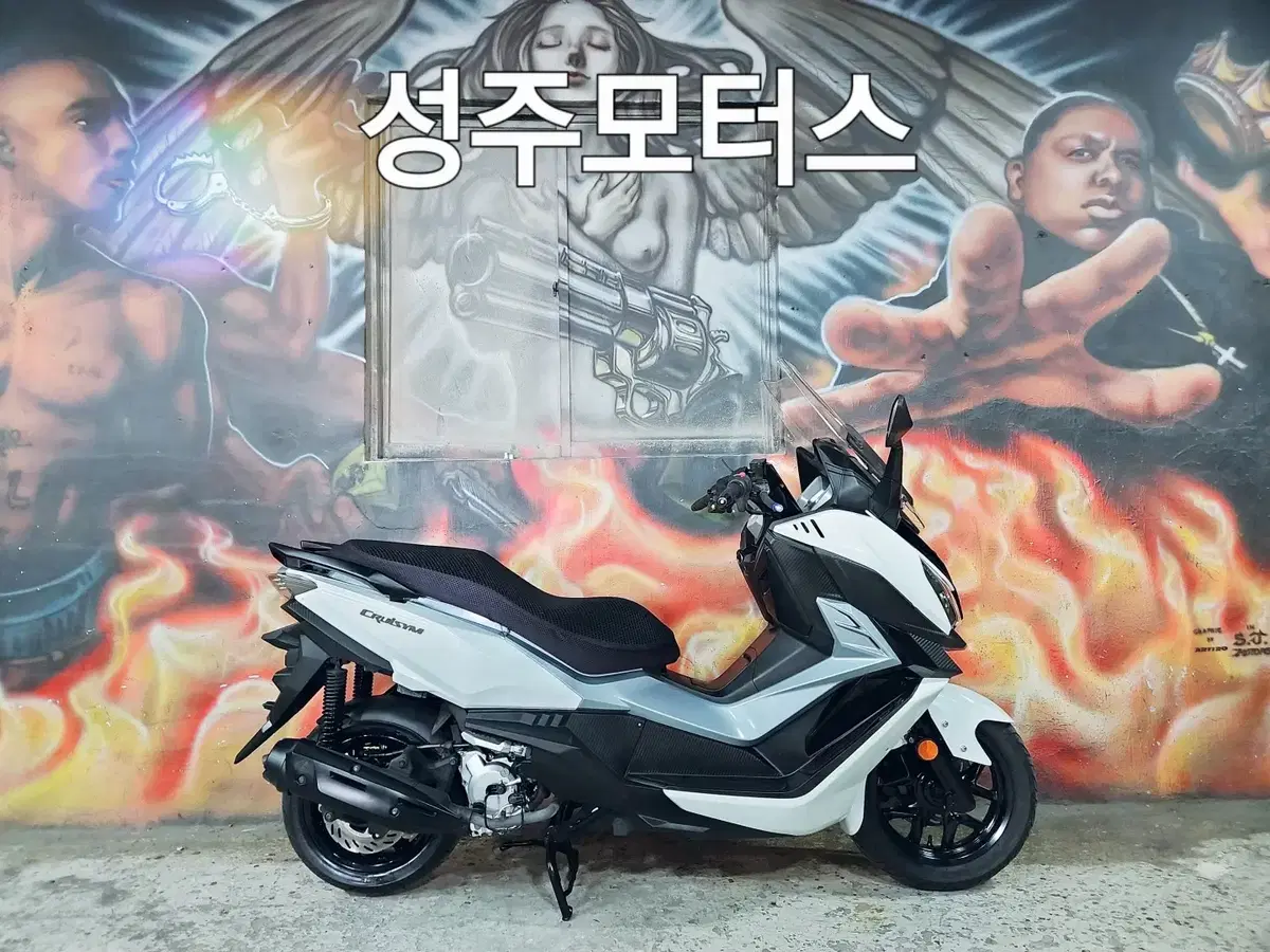 크루심125CC/20년식/37400KM/화이트/빅스쿠터/중고오토바이/부산