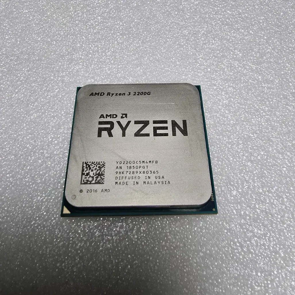 PC부품 RYZEN CPU 3 2200G