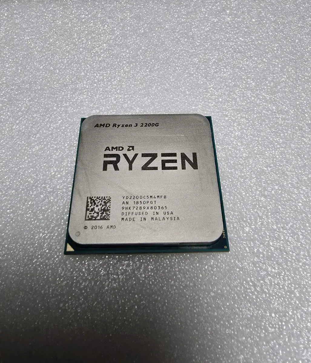 PC부품 RYZEN CPU 3 2200G