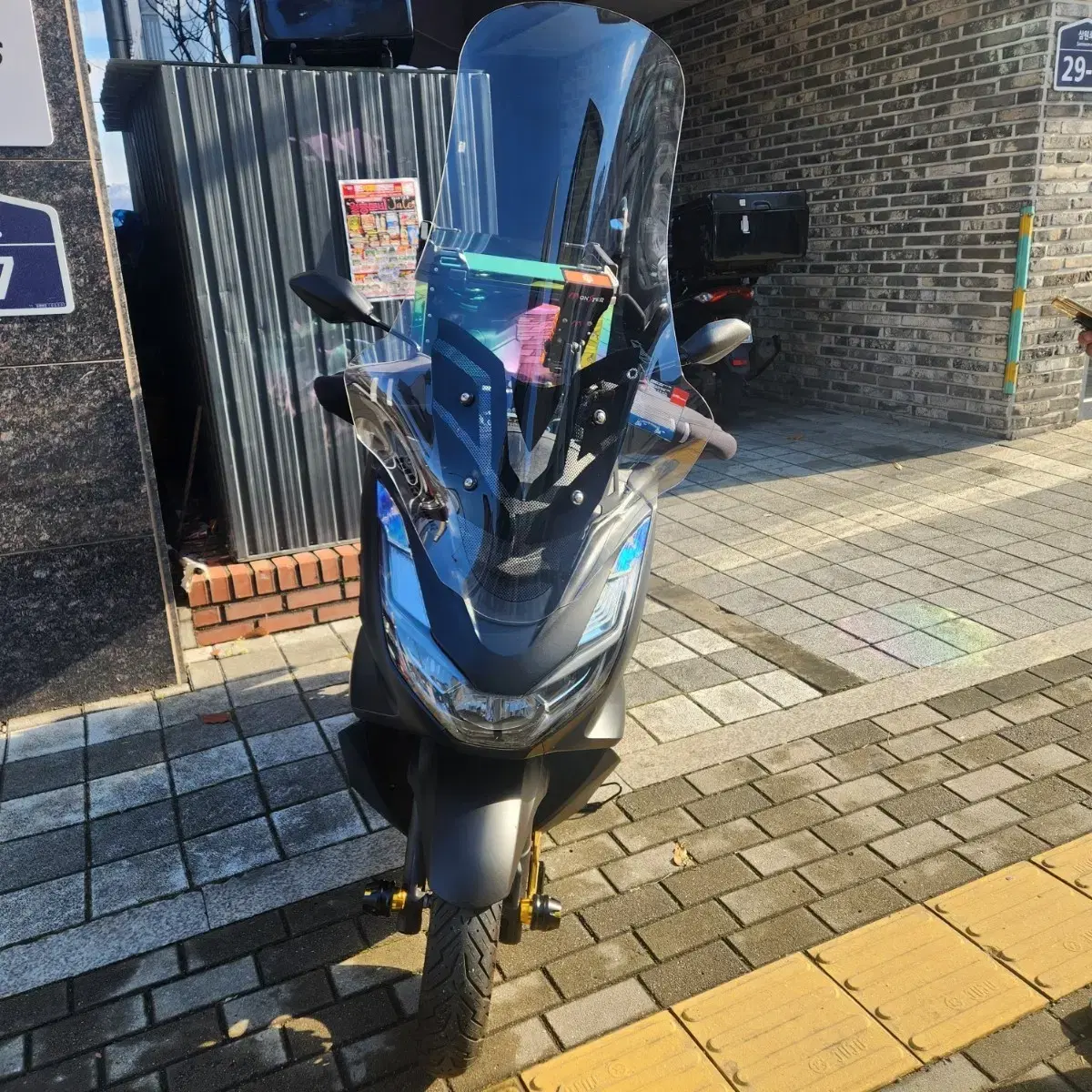 21년식 pcx125 팝니다